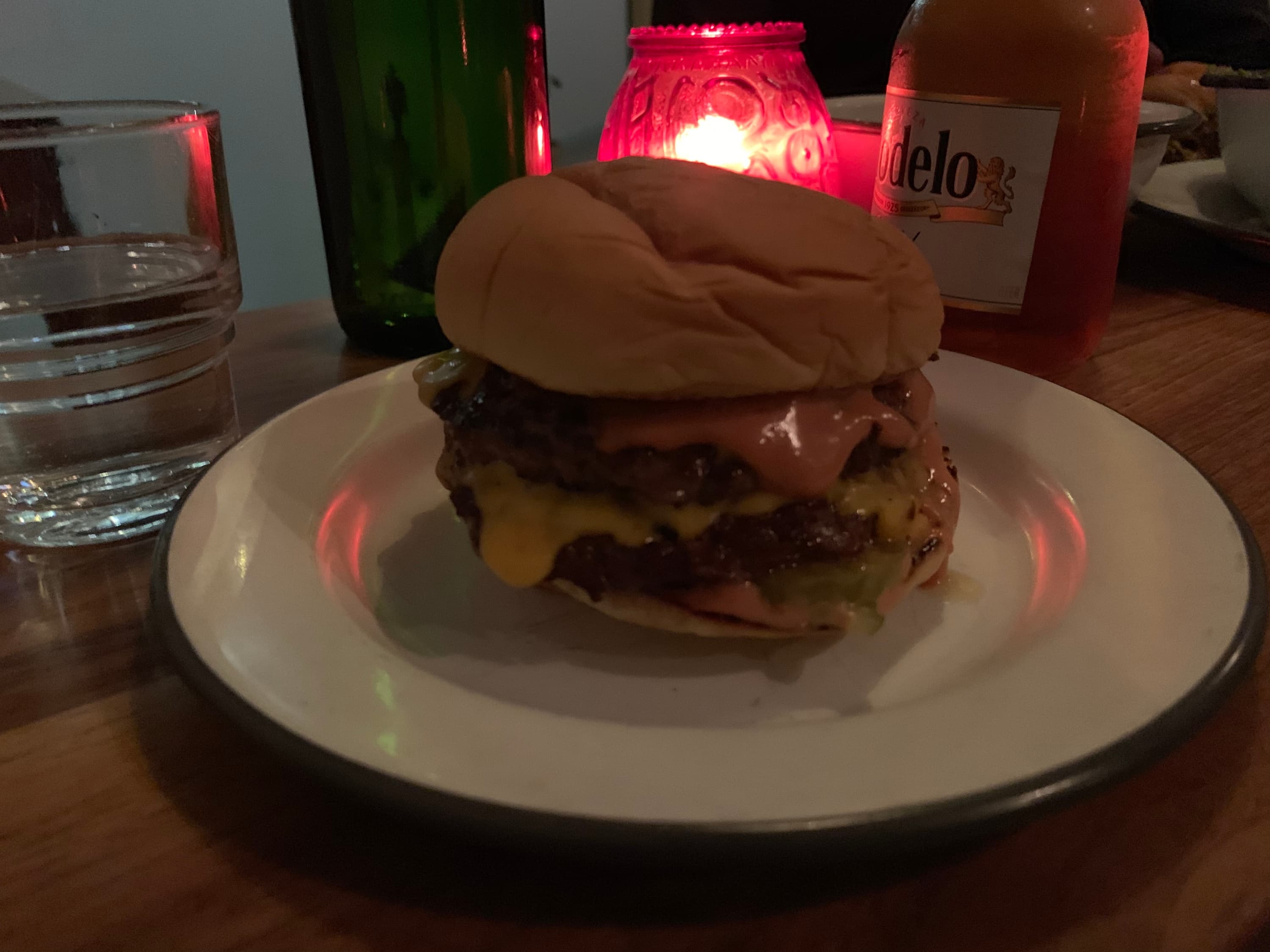 Glena’s — Glena’s Cheeseburger
