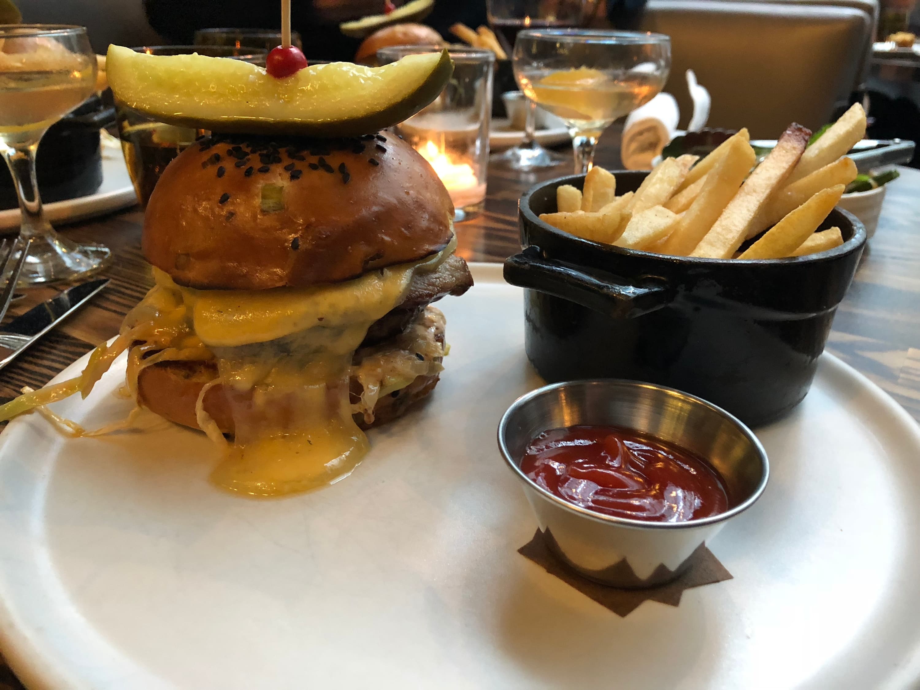 International Smoke — RN74 Prime Burger